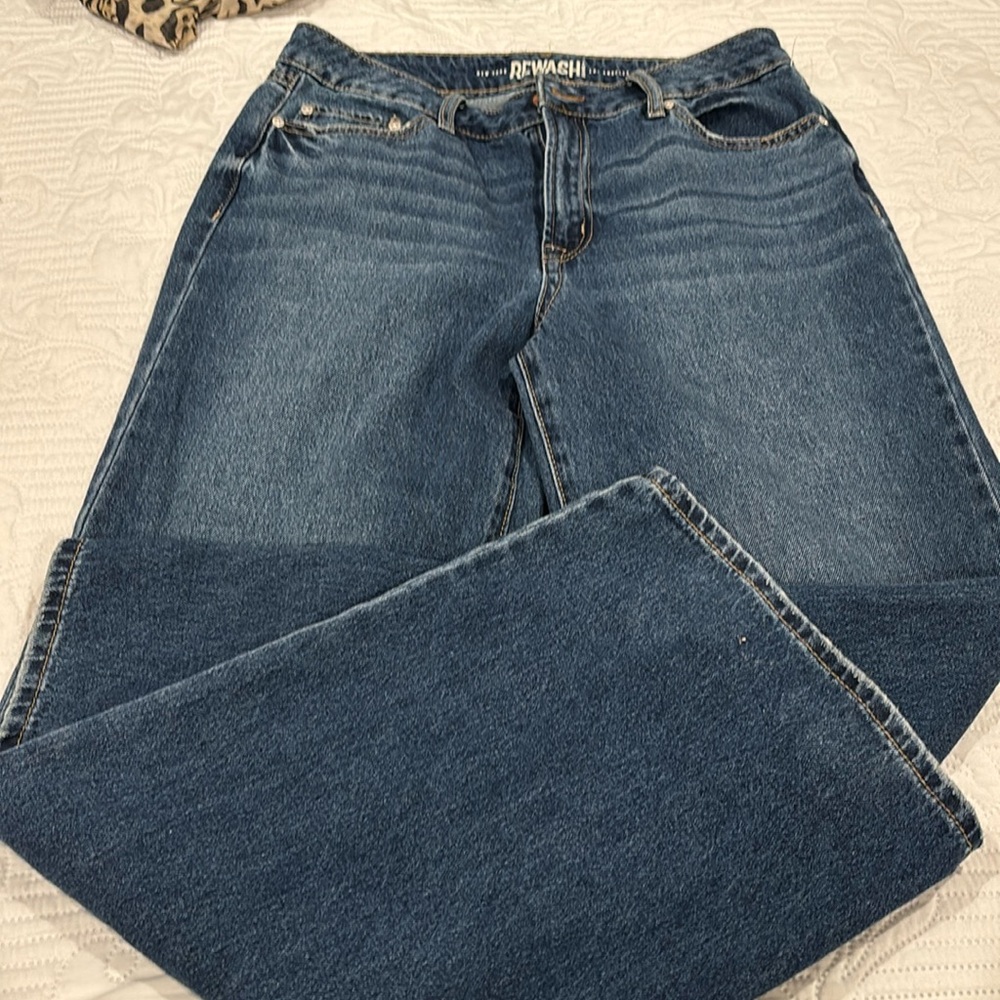 Wide leg jeans